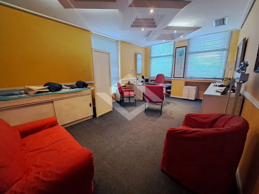 Sala Comercial à venda, 40m2 em Barra da Tijuca, Rio De Janeiro - RJ - imagem 9 Foto 9 de Sala Comercial à venda, 40m2 em Barra da Tijuca, Rio De Janeiro - RJ