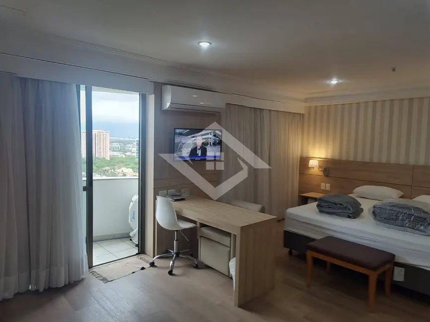 Foto 2 de Apartamento com 2 quartos à venda, 65m2 em Barra da Tijuca, Rio De Janeiro - RJ