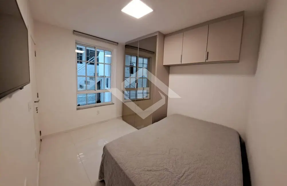 Casa com 2 quartos à venda, 66m2 em Ingá, Niteroi - RJ - imagem 3 Foto 3 de Casa com 2 quartos à venda, 66m2 em Ingá, Niteroi - RJ