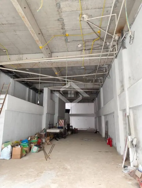 Sala Comercial para alugar, 430m2 em Icaraí, Niteroi - RJ - imagem 3 Foto 3 de Sala Comercial para alugar, 430m2 em Icaraí, Niteroi - RJ