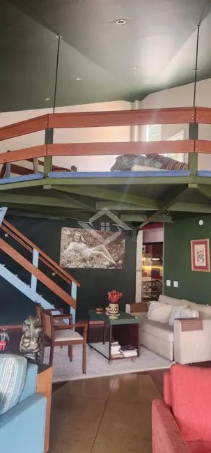 Foto 9 de Casa com 3 quartos à venda, 450m2 em Vila Progresso, Niteroi - RJ