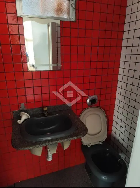 Loja à venda, 160m2 em Centro, Niteroi - RJ - imagem 9 Foto 9 de Loja à venda, 160m2 em Centro, Niteroi - RJ