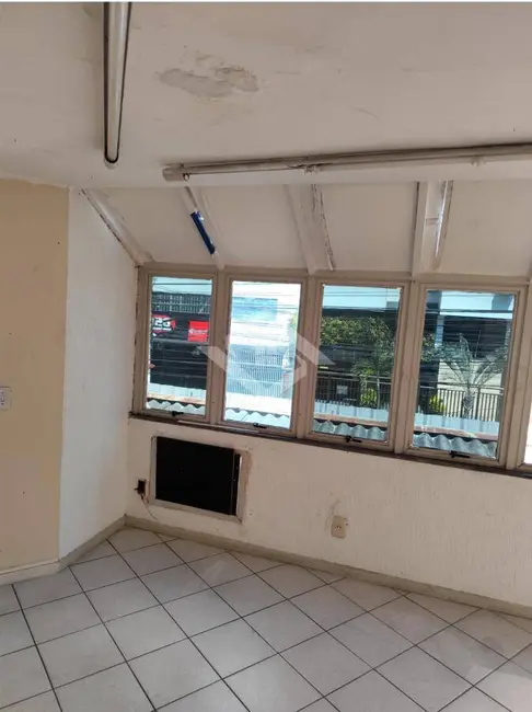 Loja à venda, 160m2 em Centro, Niteroi - RJ - imagem 8 Foto 8 de Loja à venda, 160m2 em Centro, Niteroi - RJ