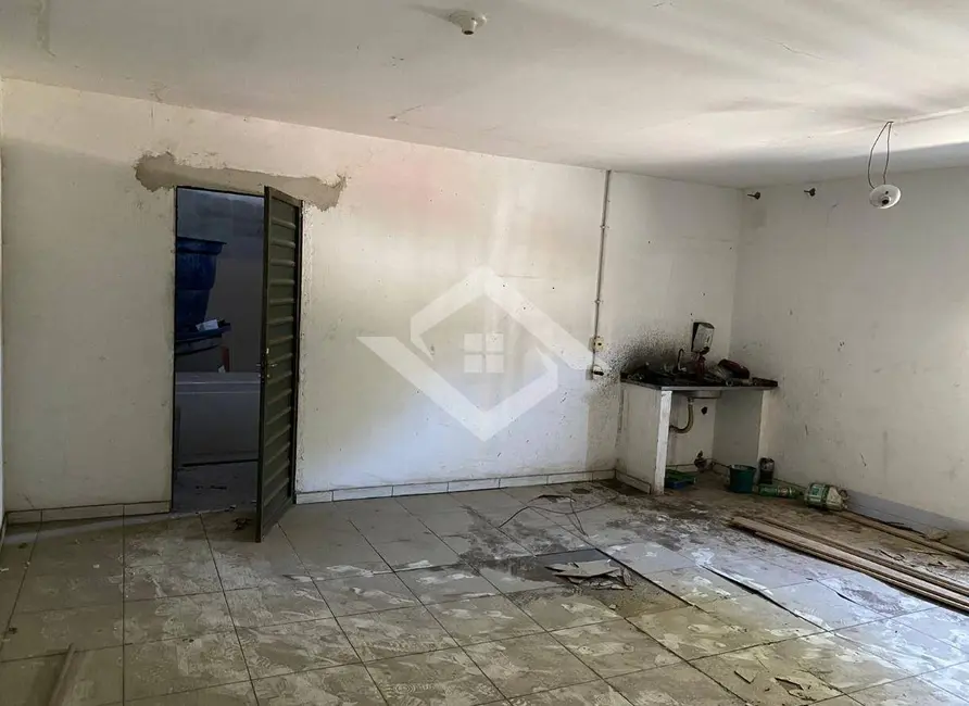 Sala Comercial à venda e para alugar, 422m2 em Galo Branco, Sao Goncalo - RJ - imagem 9 Foto 9 de Sala Comercial à venda e para alugar, 422m2 em Galo Branco, Sao Goncalo - RJ