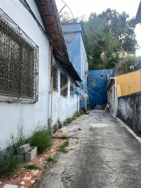 Casa com 2 quartos à venda e para alugar, 50m2 em Fonseca, Niteroi - RJ - imagem 5 Foto 5 de Casa com 2 quartos à venda e para alugar, 50m2 em Fonseca, Niteroi - RJ