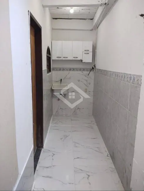 Casa com 3 quartos à venda e para alugar, 104m2 em Comendador Soares, Nova Iguacu - RJ - imagem 6 Foto 6 de Casa com 3 quartos à venda e para alugar, 104m2 em Comendador Soares, Nova Iguacu - RJ