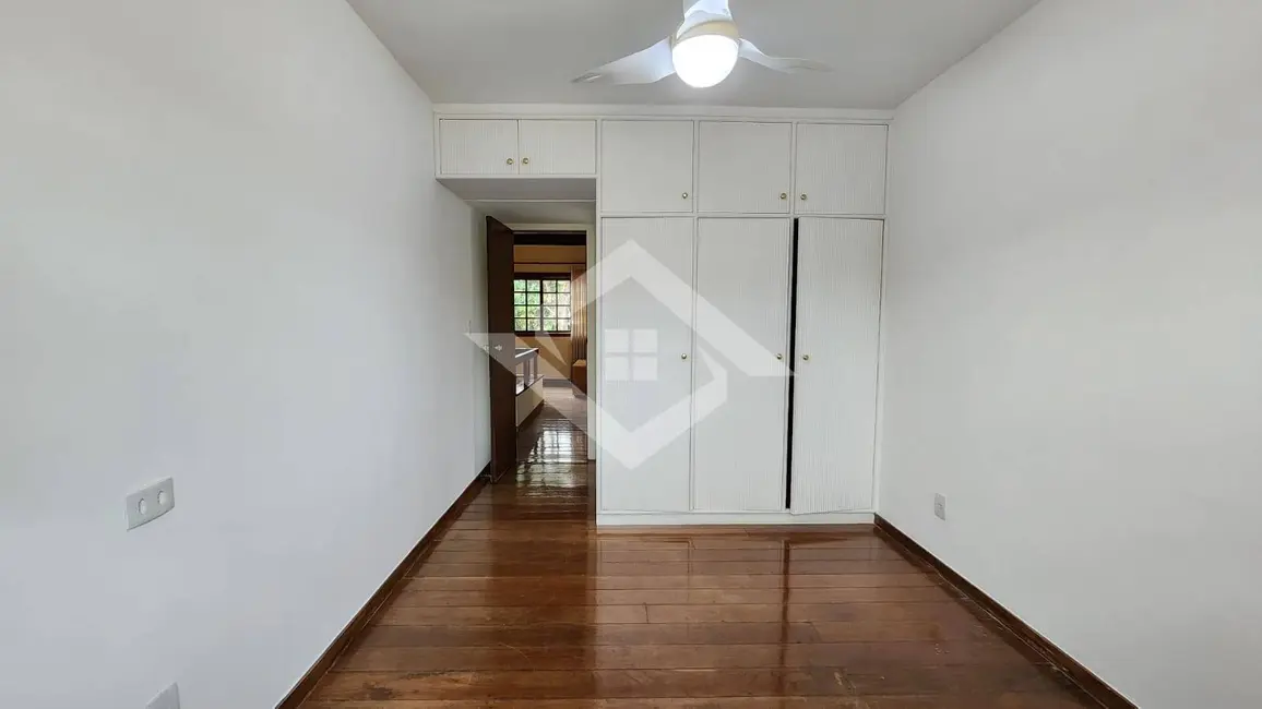 Casa com 4 quartos à venda, 340m2 em Barra da Tijuca, Rio De Janeiro - RJ - imagem 8 Foto 8 de Casa com 4 quartos à venda, 340m2 em Barra da Tijuca, Rio De Janeiro - RJ