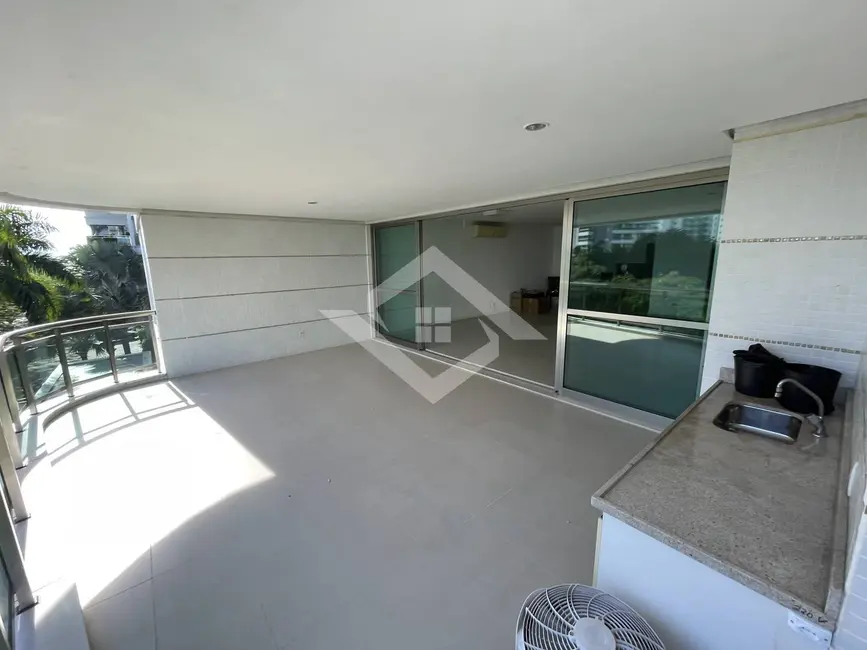 Foto 1 de Apartamento com 4 quartos à venda, 275m2 em Barra da Tijuca, Rio De Janeiro - RJ