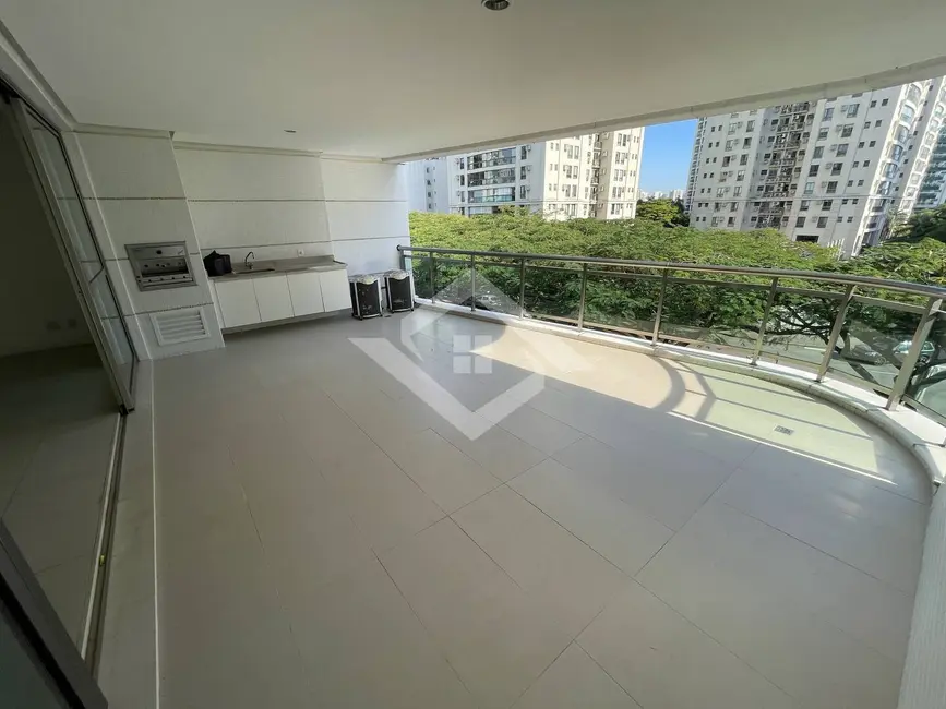 Foto 2 de Apartamento com 4 quartos à venda, 275m2 em Barra da Tijuca, Rio De Janeiro - RJ