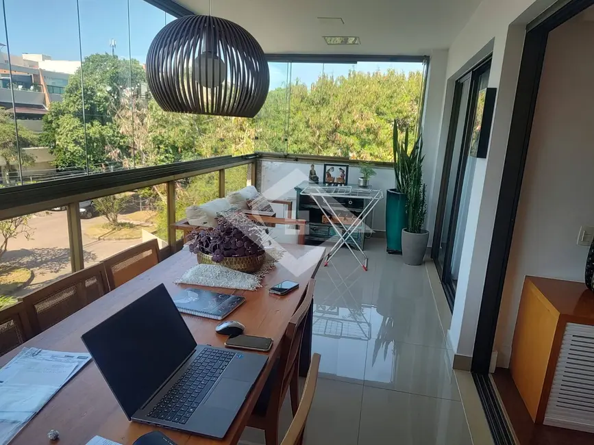 Foto 1 de Apartamento com 3 quartos para alugar, 144m2 em Barra da Tijuca, Rio De Janeiro - RJ
