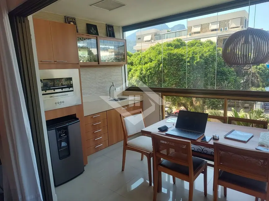 Foto 3 de Apartamento com 3 quartos para alugar, 144m2 em Barra da Tijuca, Rio De Janeiro - RJ