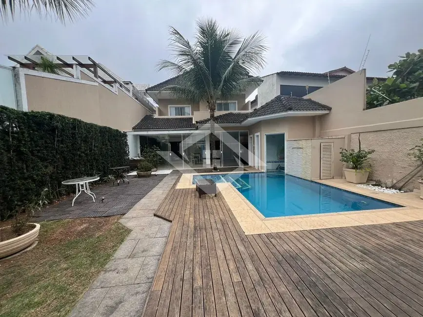 Foto 1 de Casa com 4 quartos à venda e para alugar, 350m2 em Barra da Tijuca, Rio De Janeiro - RJ