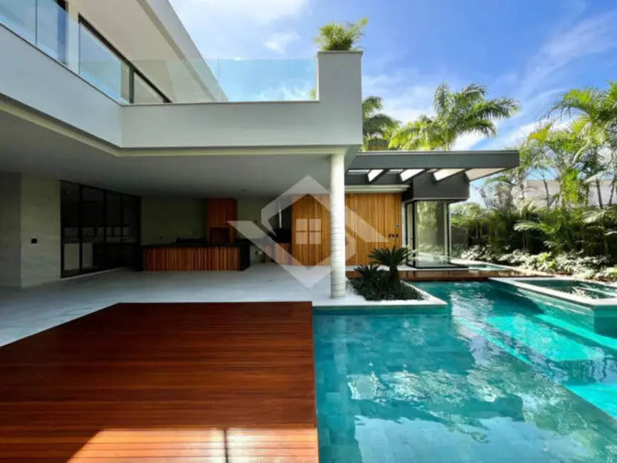 Foto 1 de Casa com 5 quartos à venda, 850m2 em Barra da Tijuca, Rio De Janeiro - RJ