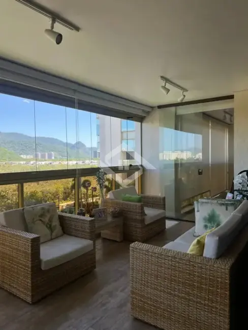 Foto 1 de Apartamento com 3 quartos à venda e para alugar, 165m2 em Barra da Tijuca, Rio De Janeiro - RJ