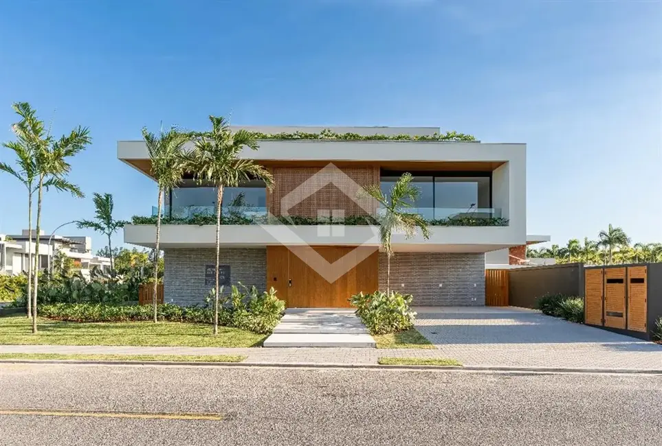 Foto 1 de Casa com 5 quartos à venda, 995m2 em Barra da Tijuca, Rio De Janeiro - RJ