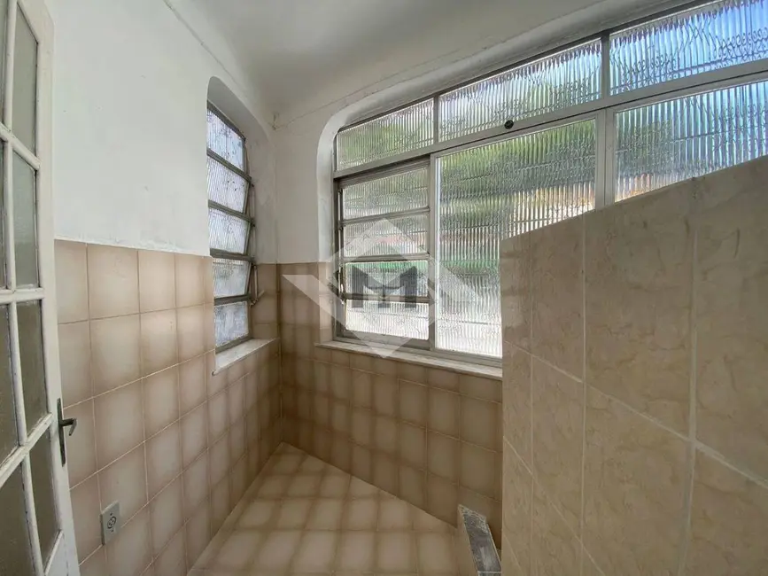 Casa com 16 quartos à venda e para alugar, 299m2 em São Domingos, Niteroi - RJ - imagem 5 Foto 5 de Casa com 16 quartos à venda e para alugar, 299m2 em São Domingos, Niteroi - RJ