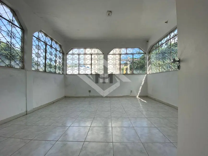 Casa com 16 quartos à venda e para alugar, 299m2 em São Domingos, Niteroi - RJ - imagem 9 Foto 9 de Casa com 16 quartos à venda e para alugar, 299m2 em São Domingos, Niteroi - RJ
