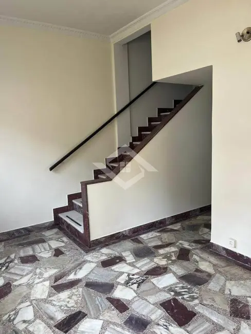 Foto 8 de Casa com 2 quartos à venda, 100m2 em Santa Rosa, Niteroi - RJ