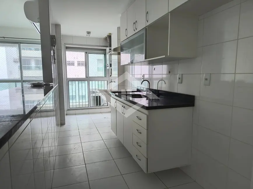 Foto 4 de Apartamento com 2 quartos à venda, 65m2 em Barra da Tijuca, Rio De Janeiro - RJ