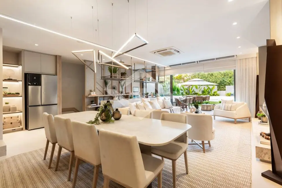 Casa com 3 quartos à venda, 282m2 em Barra da Tijuca, Rio De Janeiro - RJ - imagem 1 Foto 1 de Casa com 3 quartos à venda, 282m2 em Barra da Tijuca, Rio De Janeiro - RJ