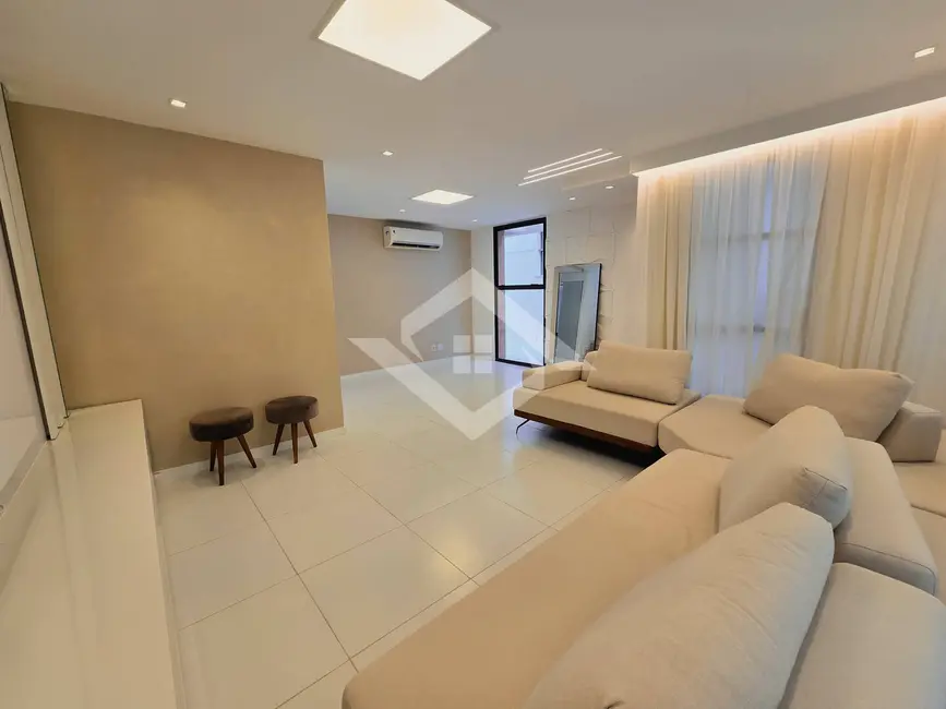 Casa com 4 quartos à venda, 192m2 em Recreio dos Bandeirantes, Rio De Janeiro - RJ - imagem 3 Foto 3 de Casa com 4 quartos à venda, 192m2 em Recreio dos Bandeirantes, Rio De Janeiro - RJ