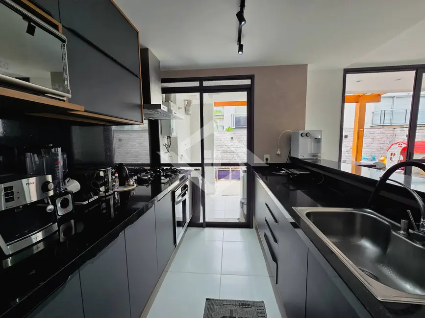 Casa com 4 quartos à venda, 192m2 em Recreio dos Bandeirantes, Rio De Janeiro - RJ - imagem 7 Foto 7 de Casa com 4 quartos à venda, 192m2 em Recreio dos Bandeirantes, Rio De Janeiro - RJ