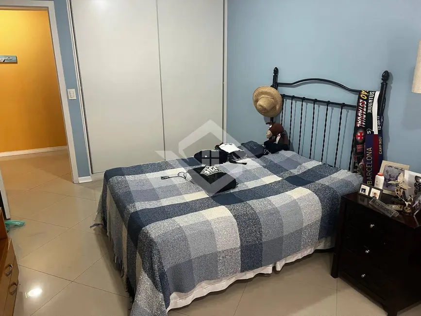 Apartamento com 4 quartos à venda, 318m2 em Laranjeiras, Rio De Janeiro - RJ - imagem 5 Foto 5 de Apartamento com 4 quartos à venda, 318m2 em Laranjeiras, Rio De Janeiro - RJ