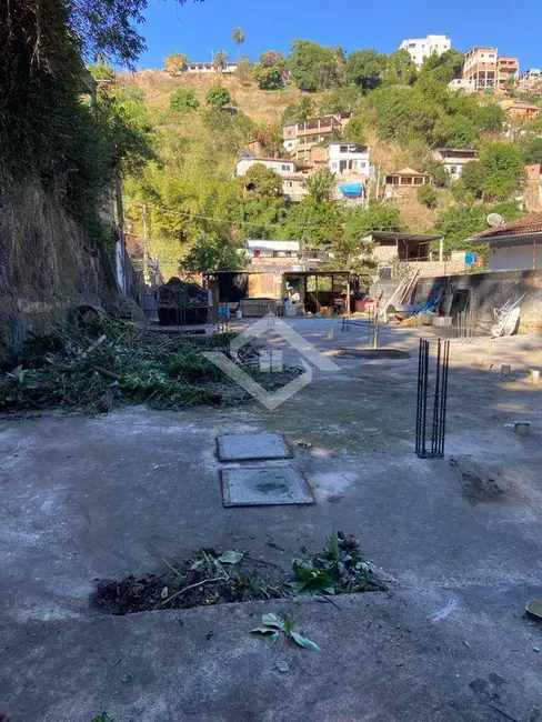 Foto 3 de Terreno / Lote à venda, 750m2 em Santa Rosa, Niteroi - RJ