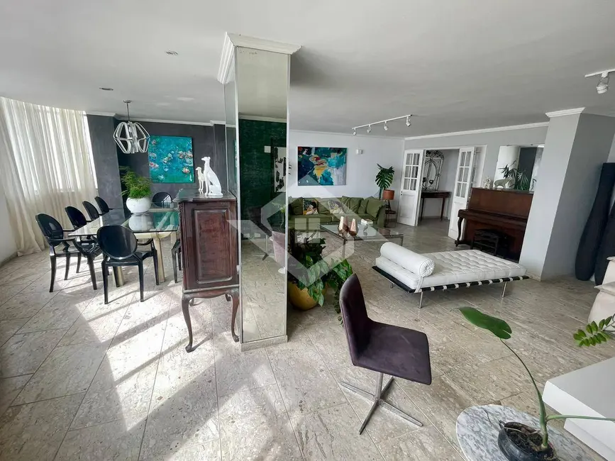 Foto 2 de Apartamento com 4 quartos para alugar, 260m2 em Copacabana, Rio De Janeiro - RJ