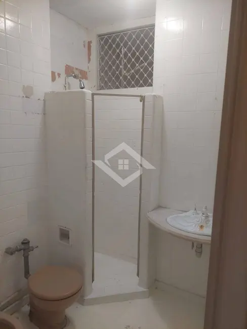 Apartamento com 3 quartos à venda, 147m2 em Copacabana, Rio De Janeiro - RJ - imagem 5 Foto 5 de Apartamento com 3 quartos à venda, 147m2 em Copacabana, Rio De Janeiro - RJ