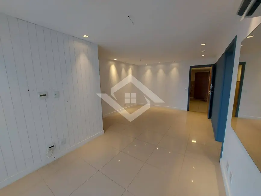 Apartamento com 3 quartos à venda, 92m2 em Barra da Tijuca, Rio De Janeiro - RJ - imagem 3 Foto 3 de Apartamento com 3 quartos à venda, 92m2 em Barra da Tijuca, Rio De Janeiro - RJ