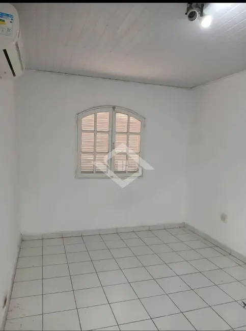 Casa com 4 quartos para alugar, 100m2 em São Francisco, Niteroi - RJ - imagem 4 Foto 4 de Casa com 4 quartos para alugar, 100m2 em São Francisco, Niteroi - RJ