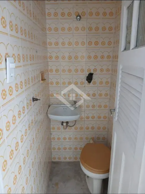 Casa com 4 quartos para alugar, 100m2 em São Francisco, Niteroi - RJ - imagem 7 Foto 7 de Casa com 4 quartos para alugar, 100m2 em São Francisco, Niteroi - RJ