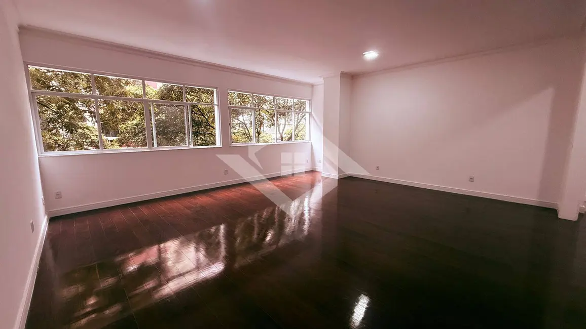 Foto 2 de Apartamento com 4 quartos à venda, 200m2 em Copacabana, Rio De Janeiro - RJ
