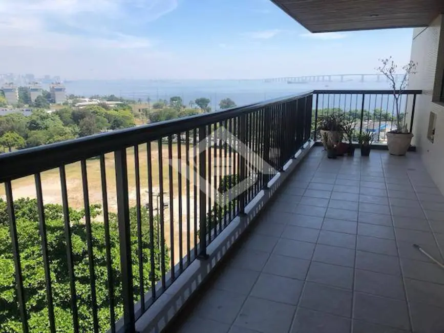 Foto 1 de Apartamento com 3 quartos à venda, 130m2 em São Domingos, Niteroi - RJ