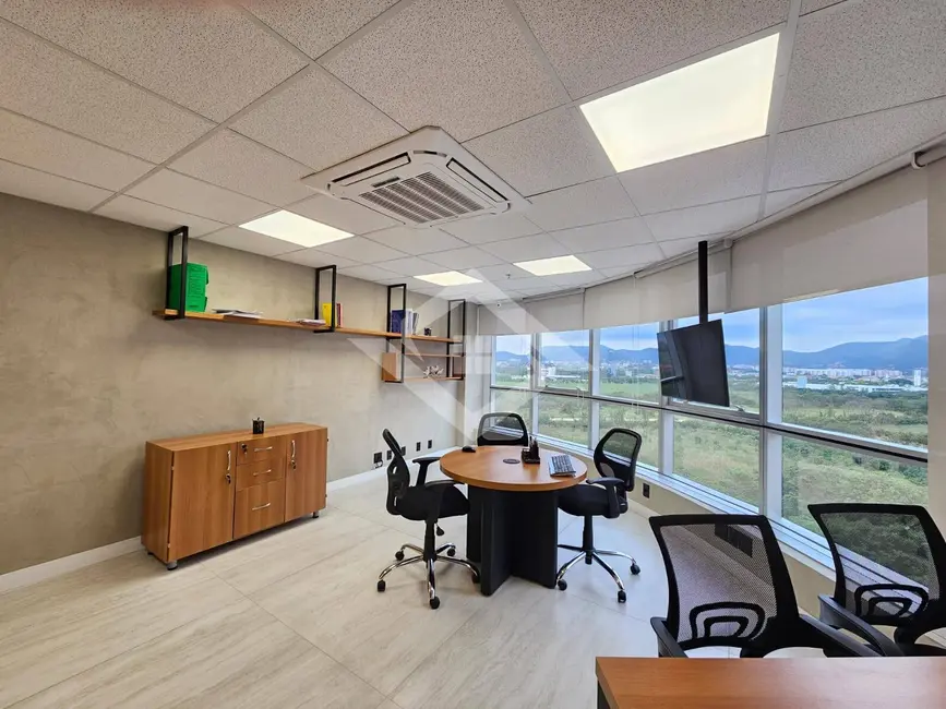 Sala Comercial à venda, 36m2 em Rio De Janeiro - RJ - imagem 2 Foto 2 de Sala Comercial à venda, 36m2 em Rio De Janeiro - RJ