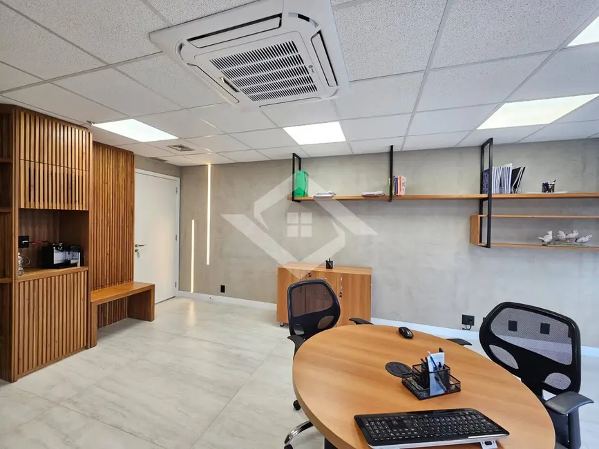 Sala Comercial à venda, 36m2 em Rio De Janeiro - RJ - imagem 8 Foto 8 de Sala Comercial à venda, 36m2 em Rio De Janeiro - RJ