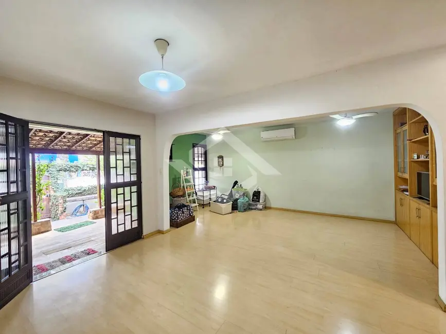 Foto 2 de Casa com 3 quartos à venda, 370m2 em Taquara, Rio De Janeiro - RJ