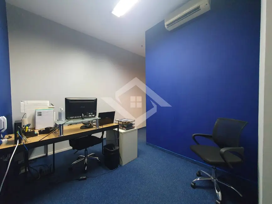 Foto 2 de Sala Comercial à venda, 93m2 em Del Castilho, Rio De Janeiro - RJ
