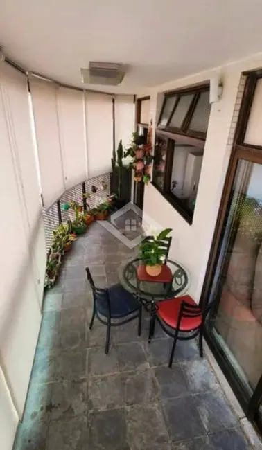 Foto 2 de Apartamento com 2 quartos à venda, 74m2 em Barra da Tijuca, Rio De Janeiro - RJ
