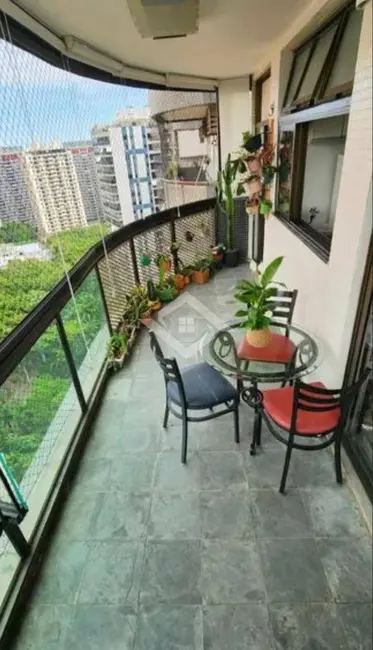 Foto 3 de Apartamento com 2 quartos à venda, 74m2 em Barra da Tijuca, Rio De Janeiro - RJ