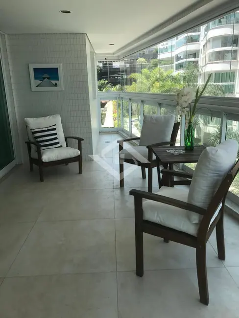 Foto 1 de Apartamento com 2 quartos à venda, 100m2 em Barra da Tijuca, Rio De Janeiro - RJ