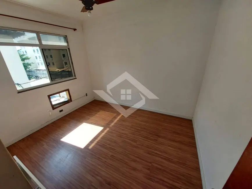 Foto 2 de Apartamento com 2 quartos à venda, 48m2 em Cosmos, Rio De Janeiro - RJ