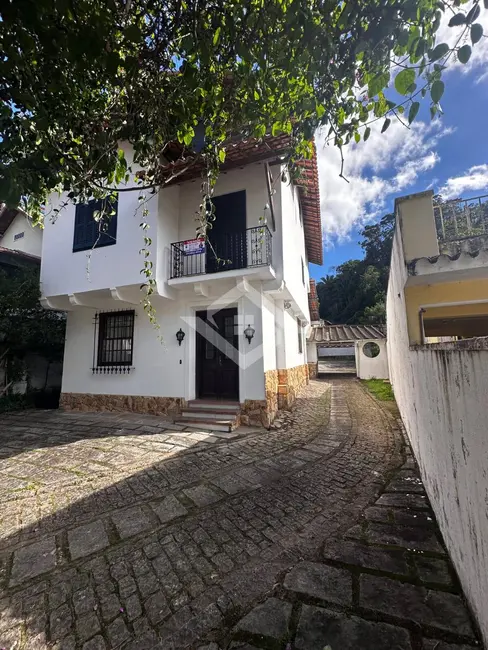 Foto 1 de Casa com 4 quartos à venda, 644m2 em Saldanha Marinho, Petropolis - RJ