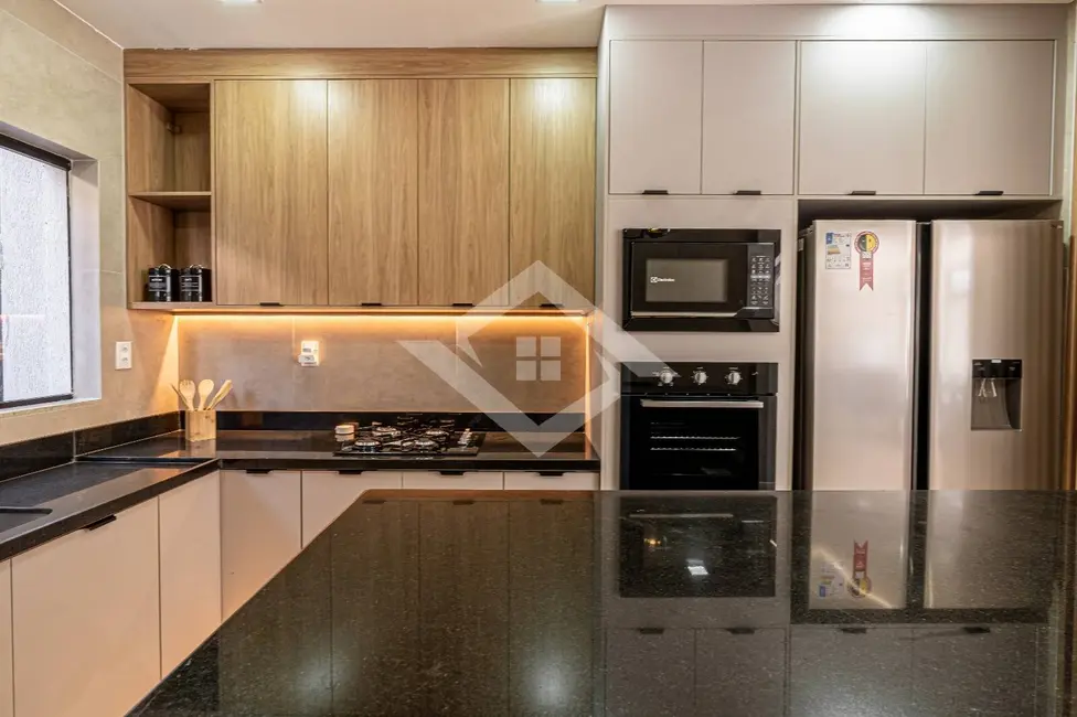 Foto 8 de Casa com 4 quartos à venda, 202m2 em Vargem Pequena, Rio De Janeiro - RJ