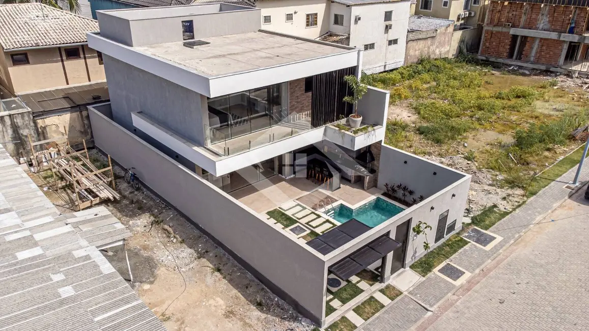 Foto 1 de Casa com 4 quartos à venda, 202m2 em Vargem Pequena, Rio De Janeiro - RJ