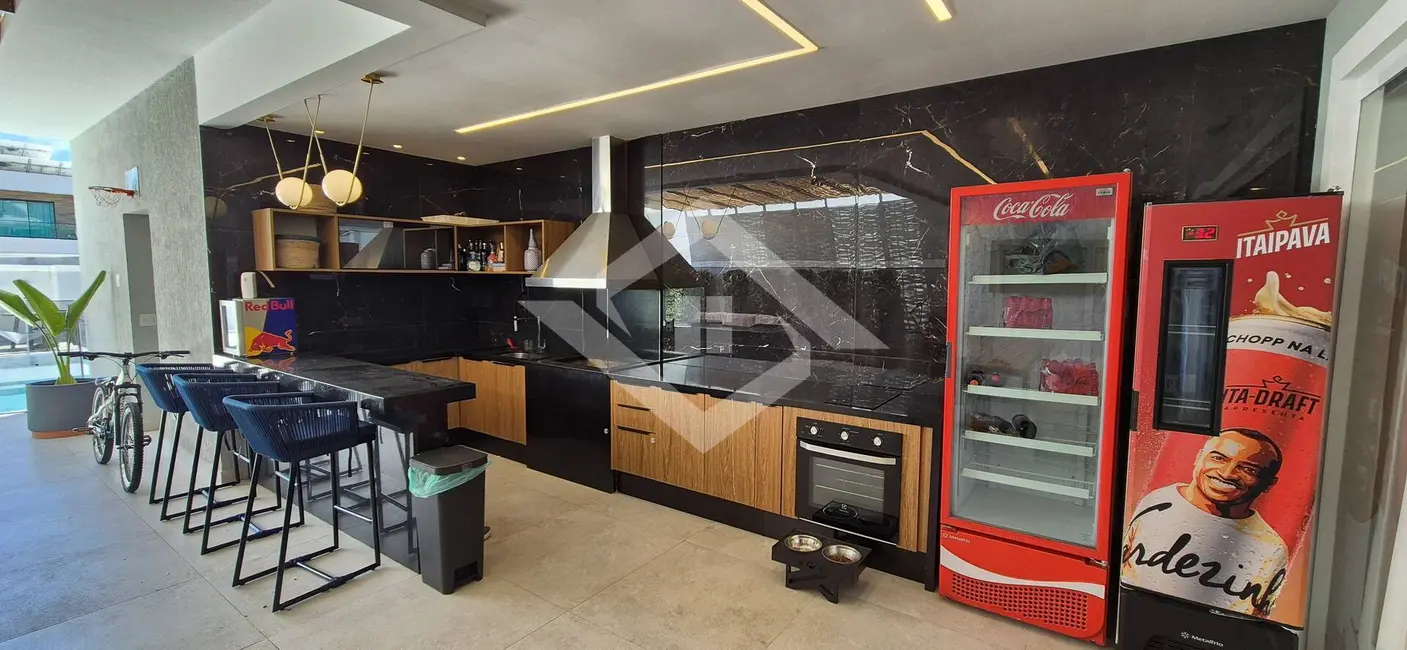 Casa com 4 quartos à venda em Barra da Tijuca, Rio De Janeiro - RJ - imagem 2 Foto 2 de Casa com 4 quartos à venda em Barra da Tijuca, Rio De Janeiro - RJ