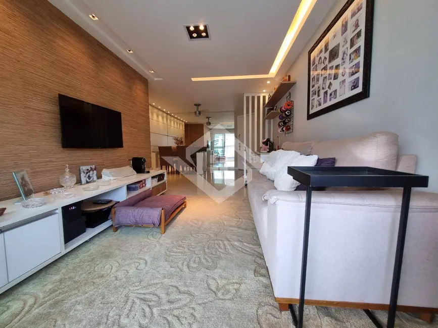 Apartamento com 3 quartos à venda, 102m2 em Barra da Tijuca, Rio De Janeiro - RJ - imagem 5 Foto 5 de Apartamento com 3 quartos à venda, 102m2 em Barra da Tijuca, Rio De Janeiro - RJ