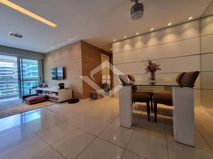 Apartamento com 3 quartos à venda, 102m2 em Barra da Tijuca, Rio De Janeiro - RJ - imagem 3 Foto 3 de Apartamento com 3 quartos à venda, 102m2 em Barra da Tijuca, Rio De Janeiro - RJ