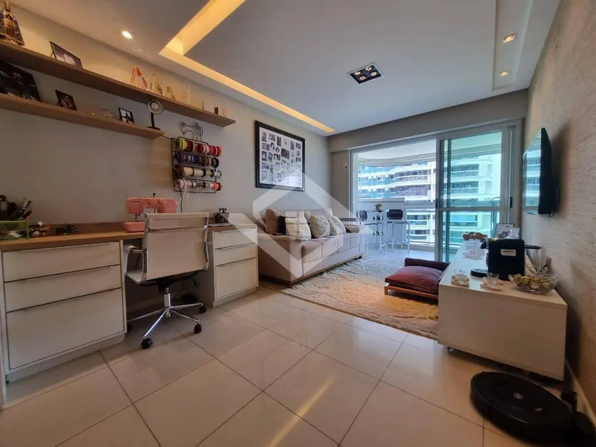 Apartamento com 3 quartos à venda, 102m2 em Barra da Tijuca, Rio De Janeiro - RJ - imagem 2 Foto 2 de Apartamento com 3 quartos à venda, 102m2 em Barra da Tijuca, Rio De Janeiro - RJ